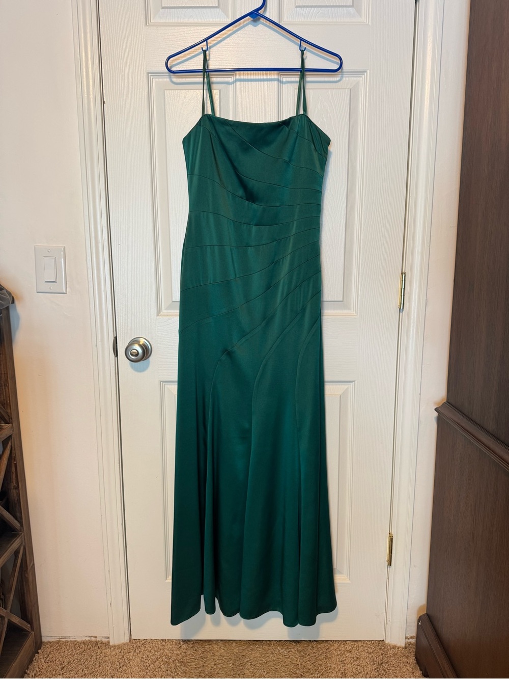 BCBGMAXAZRIA Elegant Emerald Green Strapless Evening Dress Prom Size 8